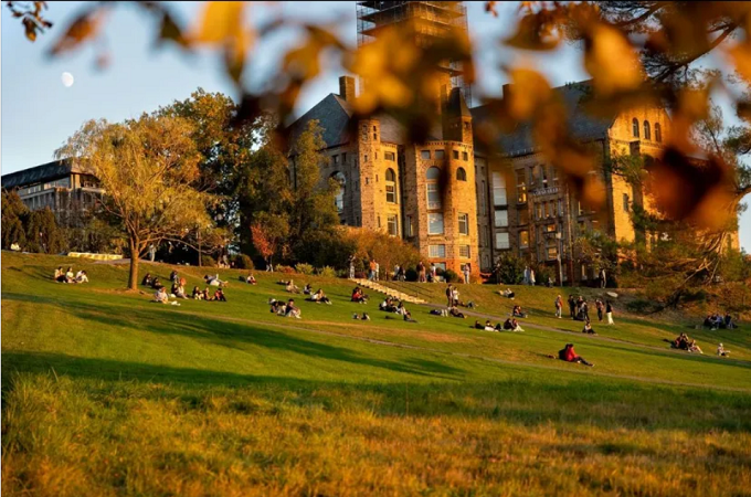 美国本科大学的申请材料及PTE成绩要求